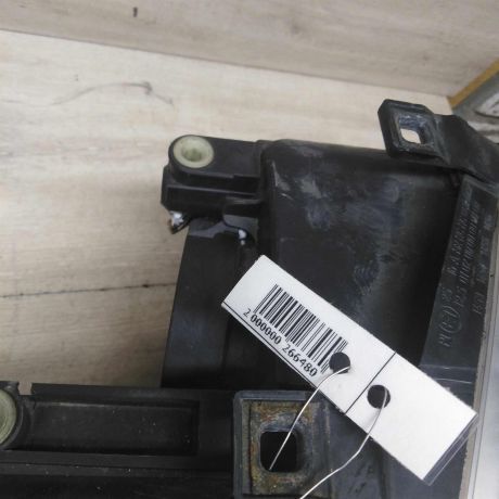 fara-pravaia-volkswagen-caddy-05gv-art-53655-big-7