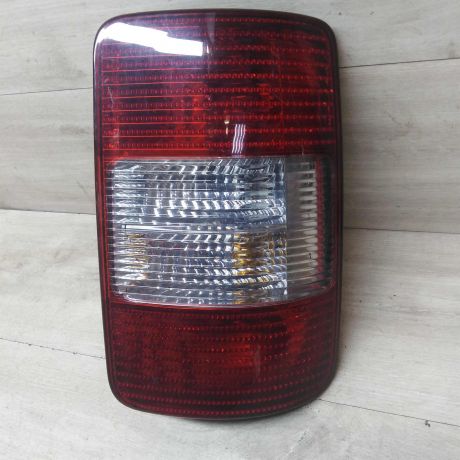 fonar-zadnii-pravyi-volkswagen-caddy-05gv-art-53667-big-0