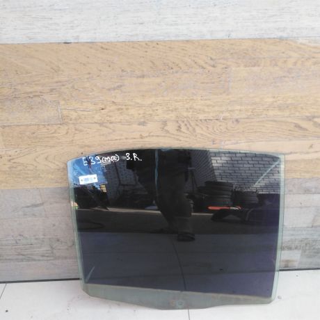steklo-dveri-zadnee-pravoe-bmw-e39-sedan-art-54767-big-0
