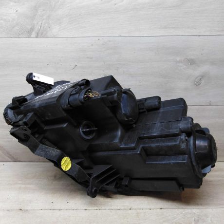 fara-pravaia-volkswagen-touran-i-rest-defekt-kronsteina-art-54966-big-5