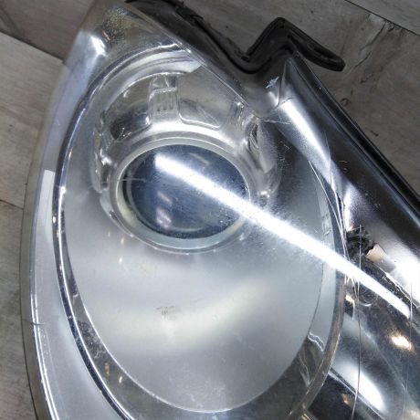 fara-pravaia-volkswagen-touran-i-rest-defekt-kronsteina-art-54966-big-1