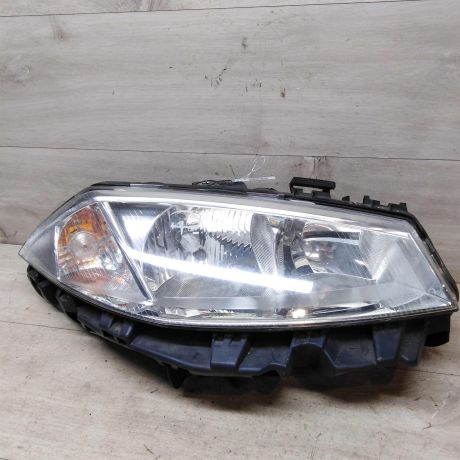 fara-pravaia-renault-megane-2-do-rest-defekt-art-55497-big-4