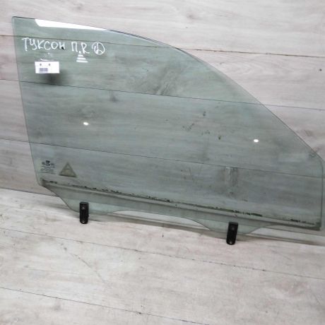 steklo-dveri-perednee-pravoe-hyundai-tucson-i-jm-art-56169-big-0
