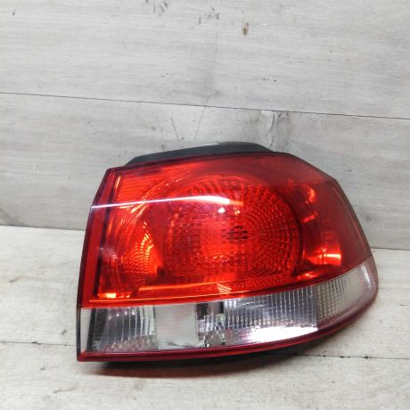 fonar-zadnii-pravyi-volkswagen-golf-6-xetcbek-art-56383-big-0