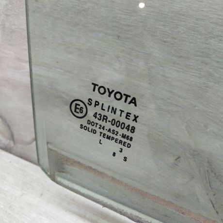 steklo-dveri-zadnee-pravoe-toyota-corolla-ix-e120-e130-e12-xetcbek-art-56395-big-3
