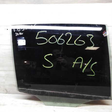 steklo-dveri-zadnee-pravoe-volkswagen-golf-6-xetcbek-art-56402-big-0