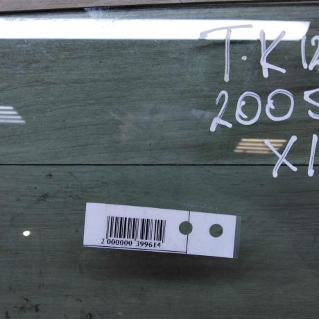 steklo-dveri-zadnee-pravoe-toyota-corolla-ix-e120-e130-e12-xetcbek-s-art-56415-big-1