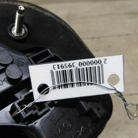 fonar-zadnii-pravyi-na-krysku-bagaznika-volkswagen-golf-6-xetcbek-art-56707-big-1