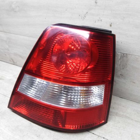 fonar-zadnii-pravyi-kia-sorento-1-2005-gv-art-56708-big-0