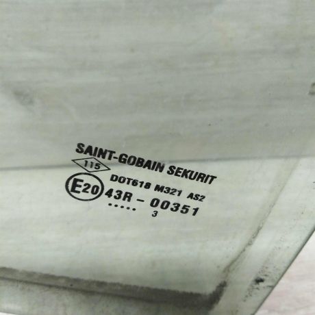 steklo-dveri-zadnee-pravoe-renault-sandero-2-renault-logan-2-art-56887-big-1