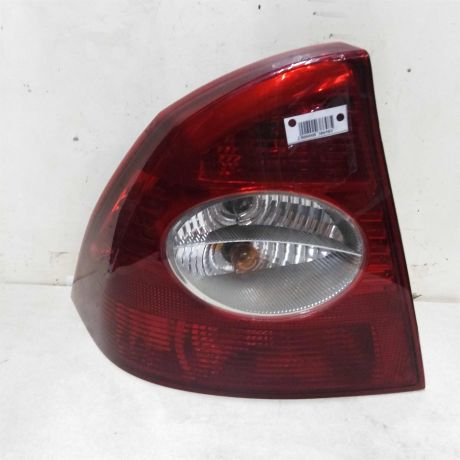 fonar-zadnii-levyi-ford-focus-2-sedan-art-56992-big-0