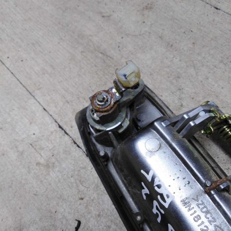 rucka-kryski-bagaznika-mitsubishi-lancer-9-art-57083-big-1