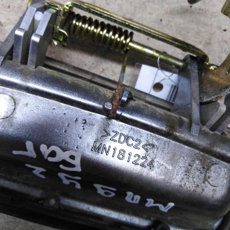 rucka-kryski-bagaznika-mitsubishi-lancer-9-art-57083-big-2