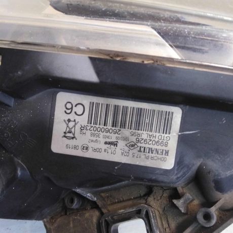 fara-levaia-renault-grand-scenic-3-art-57229-big-2