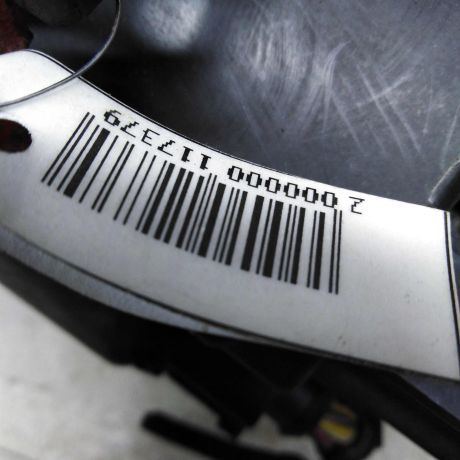 fara-peredniaia-pravaia-volkswagen-touran-art-57557-big-4