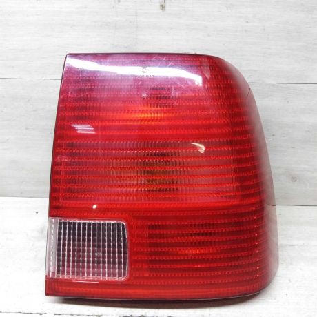 fonar-zadnii-pravyi-sedan-volkswagen-passat-b5-art-57591-big-0