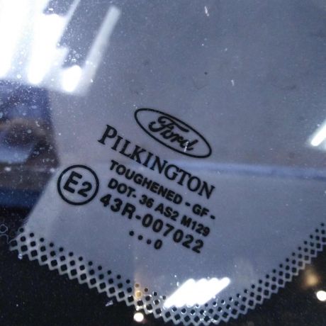 steklo-gluxoe-zadnee-pravoe-fortocka-ford-focus-1-art-57866-big-3