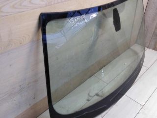 steklo-lobovoe-bmw-x5-ii-e70-do-rest-defekt-art-58422