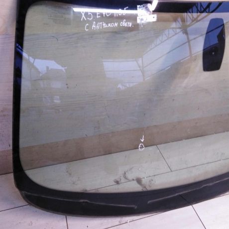 steklo-lobovoe-bmw-x5-ii-e70-do-rest-defekt-art-58422-big-5