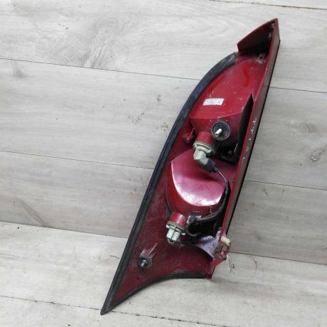 fonar-zadnii-levyi-ford-focus-1-xetcbek-art-58486-big-5