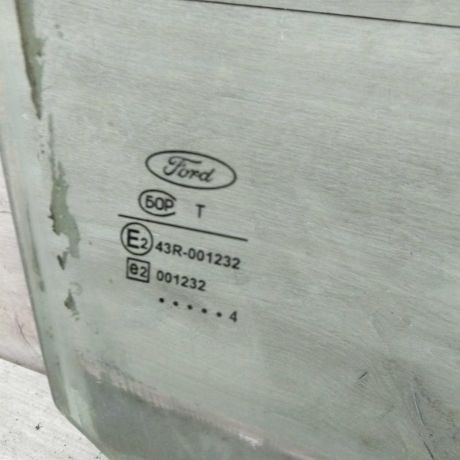 steklo-dveri-perednee-pravoe-ford-focus-1-art-58703-big-1