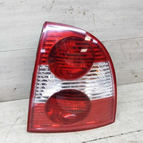 fonar-zadnii-pravyi-sedan-volkswagen-passat-b5-gp-art-59083-big-0