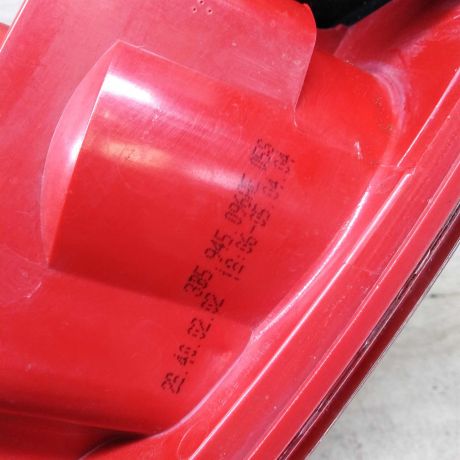 fonar-zadnii-pravyi-sedan-volkswagen-passat-b5-gp-art-59083-big-1