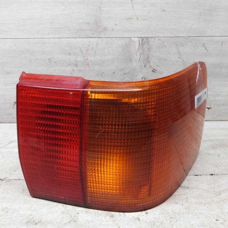 fonar-zadnii-pravyi-audi-80-b3-sedan-neoriginal-art-59149-big-0