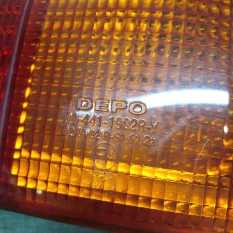 fonar-zadnii-pravyi-audi-80-b3-sedan-neoriginal-art-59149-big-5