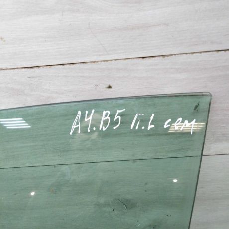 steklo-dveri-perednee-levoe-audi-a4-b5-art-59218-big-2