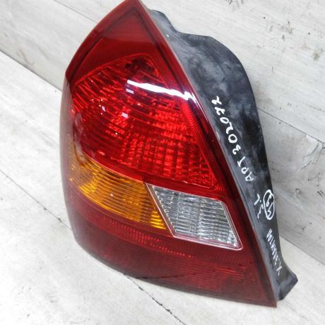 fonar-zadnii-levyi-hyundai-elantra-iii-xd-sedan-art-59404-big-3