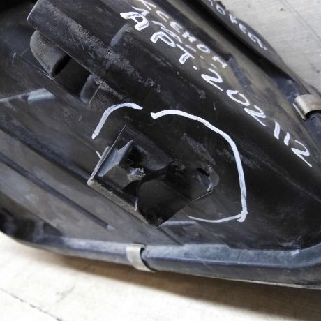 fara-levaia-audi-a6-c5-ksenon-do-rest-defekt-kronsteinov-art-59406-big-1