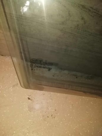 steklo-dveri-perednee-pravoe-kia-spectra-art-59525-big-1