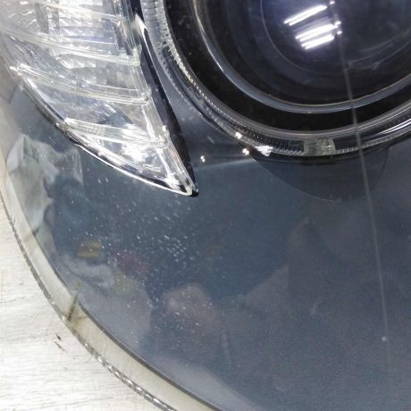 fara-pravaia-ksenon-bmw-x5-ii-e70-do-rest-defekt-v-niznei-casti-stekla-art-59651-big-4