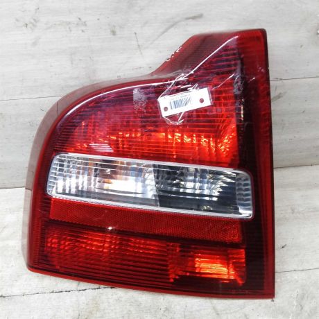 fonar-zadnii-levyi-volvo-s80-sedan-defekt-na-foto-art-59887-big-0