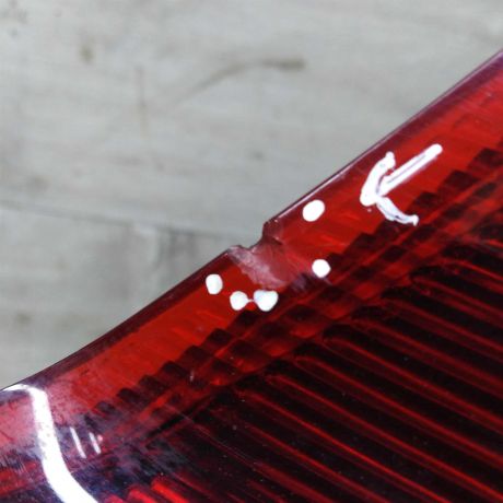 fonar-zadnii-levyi-volvo-s80-sedan-defekt-na-foto-art-59887-big-5