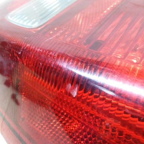 fonar-zadnii-levyi-volvo-s80-sedan-defekt-na-foto-art-59887-big-3