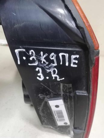 fonar-zadnii-pravyi-xetcbek-volkswagen-golf-3-defekt-na-foto-art-59928-big-1