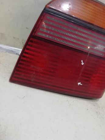 fonar-zadnii-pravyi-xetcbek-volkswagen-golf-3-defekt-na-foto-art-59928-big-8
