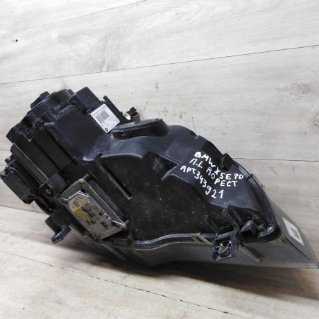 fara-levaia-ksenon-bmw-x5-ii-e70-do-rest-defekt-v-niznei-casti-stekla-art-59956-big-3