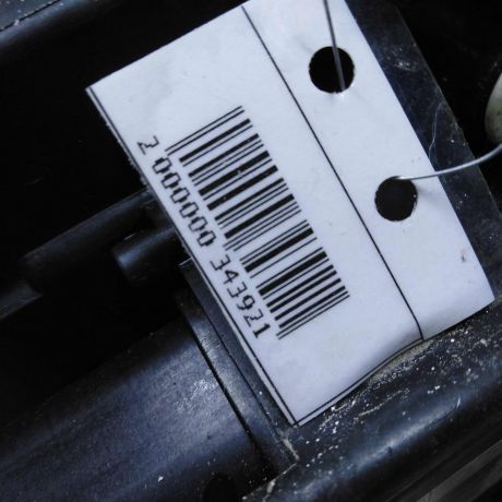 fara-levaia-ksenon-bmw-x5-ii-e70-do-rest-defekt-v-niznei-casti-stekla-art-59956-big-5