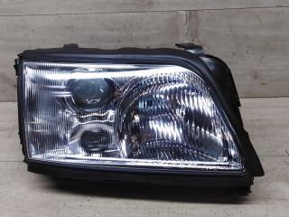 fara-pravaia-audi-a6-c4-novaia-s-protivotumannoi-linzoi-art-60005