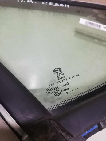 steklo-gluxoe-perednee-pravoe-fortocka-peugeot-408-art-60228-big-1