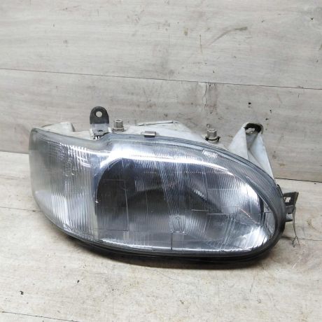 fara-pravaia-ford-escort-5-rest-2-xetcbek-art-60398-big-1