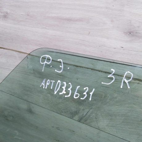 steklo-dveri-zadnee-pravoe-ford-escort-5-rest-2-xetcbek-art-60456-big-1