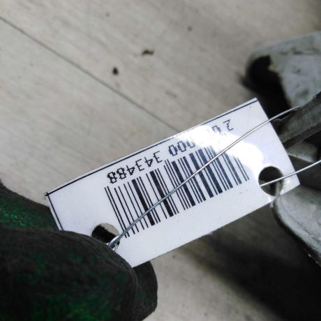 fara-levaia-ford-escort-5-rest-2-xetcbek-defekt-verxnego-kronsteina-art-60519-big-4