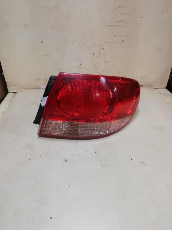 fonar-zadnii-pravyi-mazda-millenia-sedan-art-60549-big-0