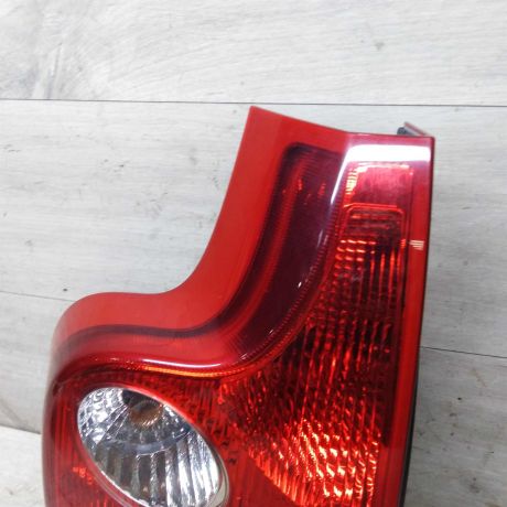 fonar-zadnii-levyi-volvo-xc90-art-60862-big-1