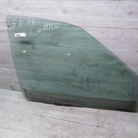 steklo-dveri-perednee-pravoe-ford-escort-5-rest-2-xetcbek-art-61038-big-0