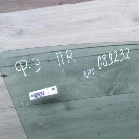 steklo-dveri-perednee-pravoe-ford-escort-5-rest-2-xetcbek-art-61038-big-2